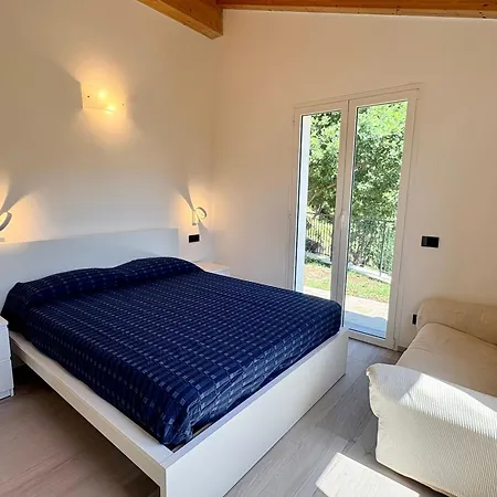 House Over The Paradise * Moneglia